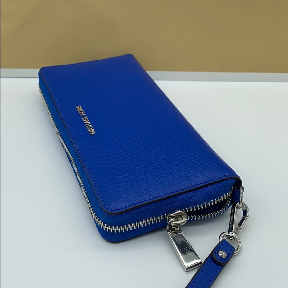 MICHAEL KORS JET SET TRAVEL LG TRVL CONTINENTAL - Picture 15 of 16
